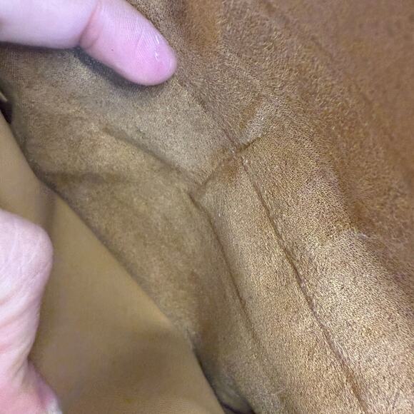 COACH Envelope Ivory Goldtone Leather Preloved Clutch - Picture 6 of 12